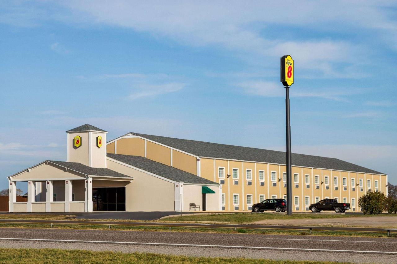 Super 8 By Wyndham Gainesville Tx Εξωτερικό φωτογραφία