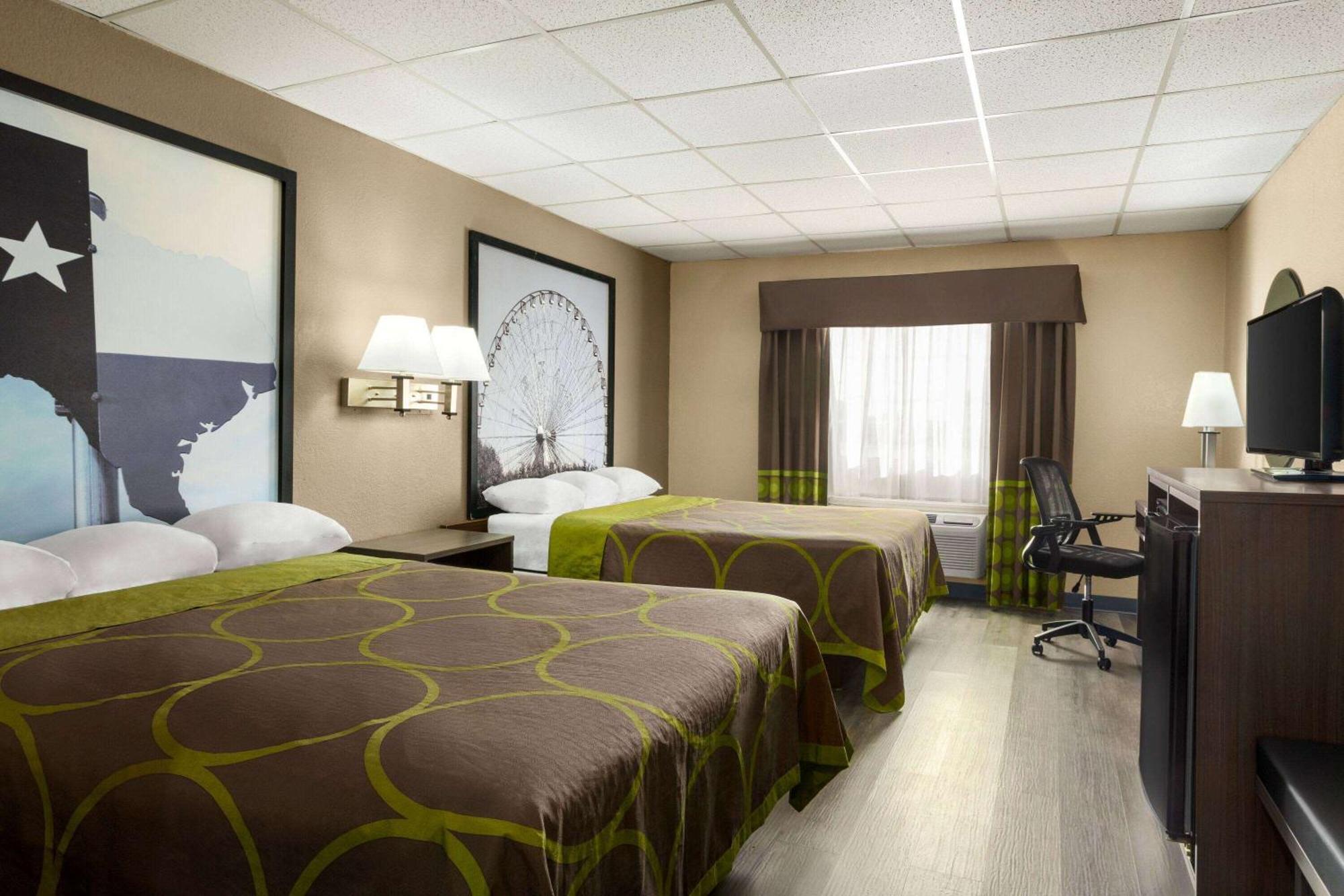 Super 8 By Wyndham Gainesville Tx Εξωτερικό φωτογραφία