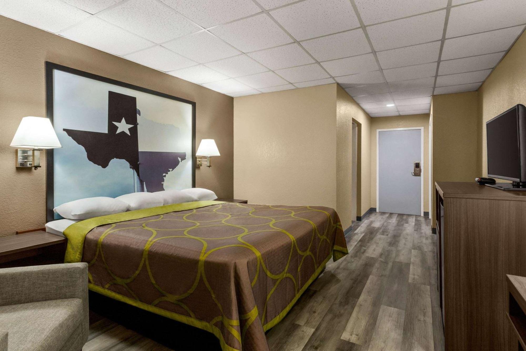 Super 8 By Wyndham Gainesville Tx Εξωτερικό φωτογραφία